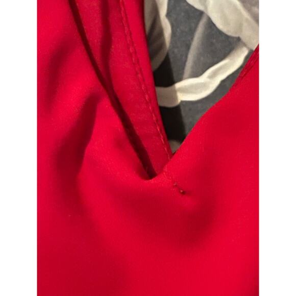 Badgley Mischka Crossover Ruffle Gown 8 Red Cold Shoulder Formal Maxi - Picture 9 of 9